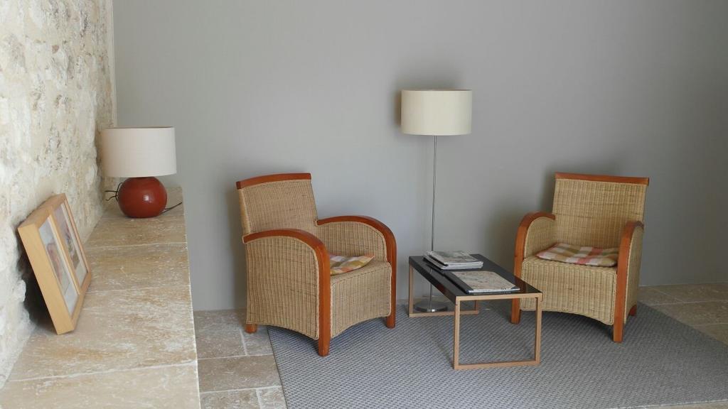 Les Foucauds Hotel Saint-Quentin-de-Caplong Екстериор снимка