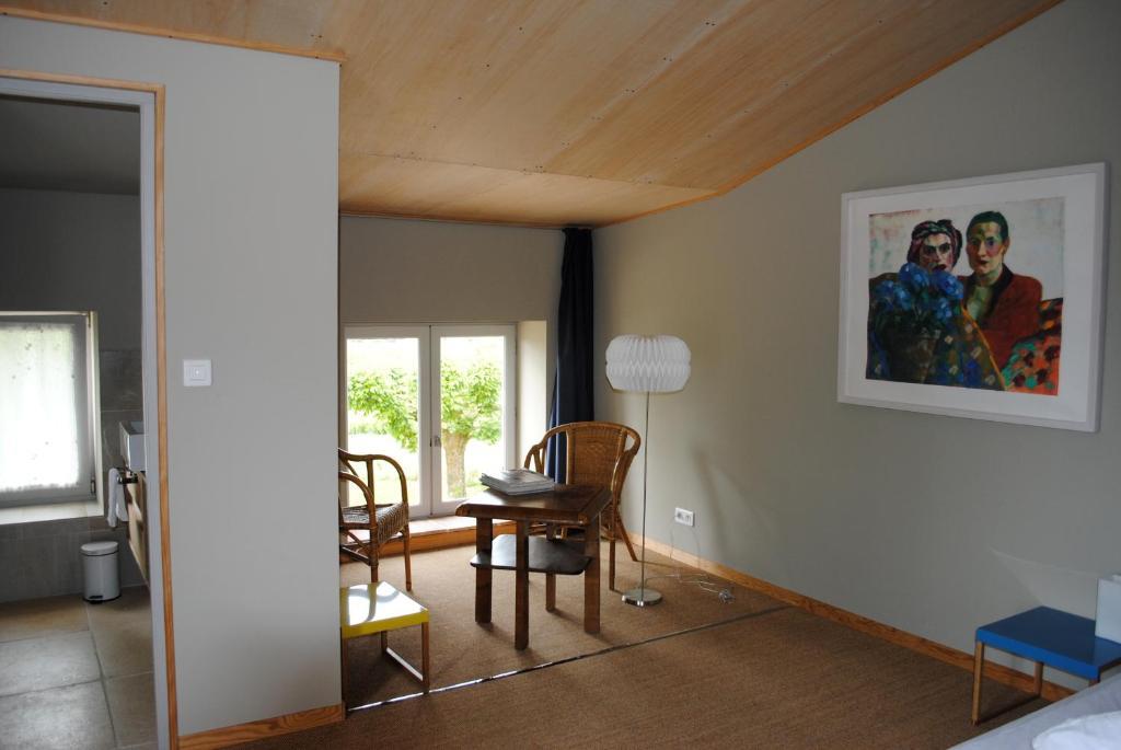 Les Foucauds Hotel Saint-Quentin-de-Caplong Екстериор снимка