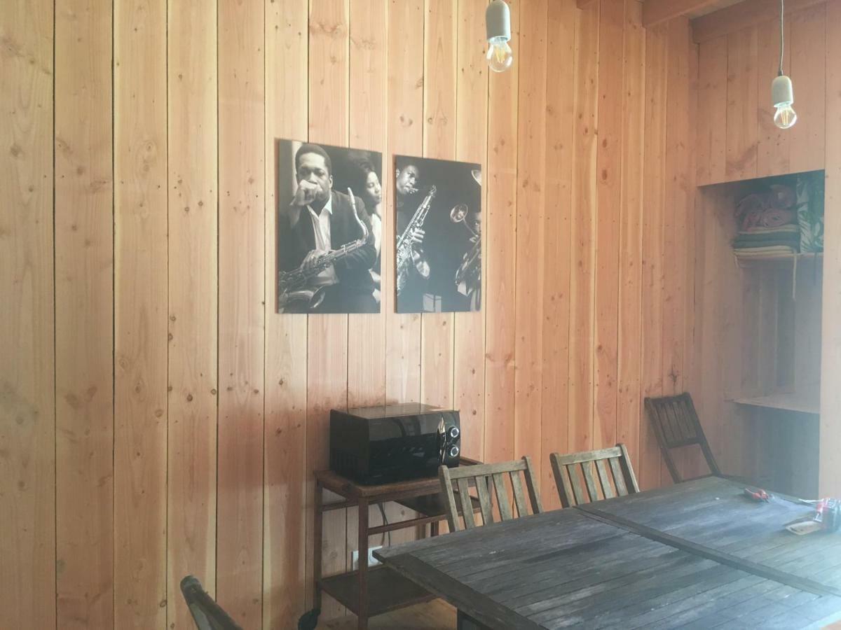 Les Foucauds Hotel Saint-Quentin-de-Caplong Екстериор снимка